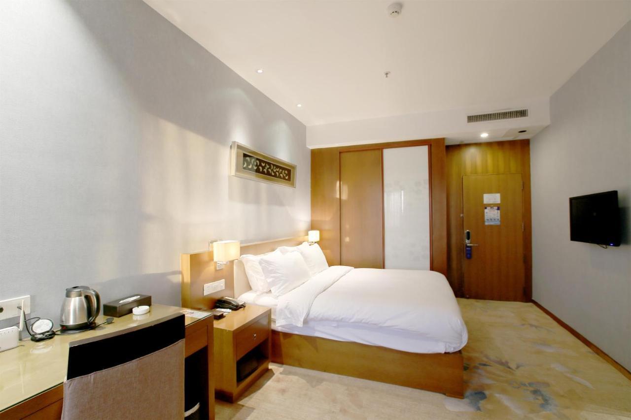 Yiwu Wendemu International Hotel Exterior photo